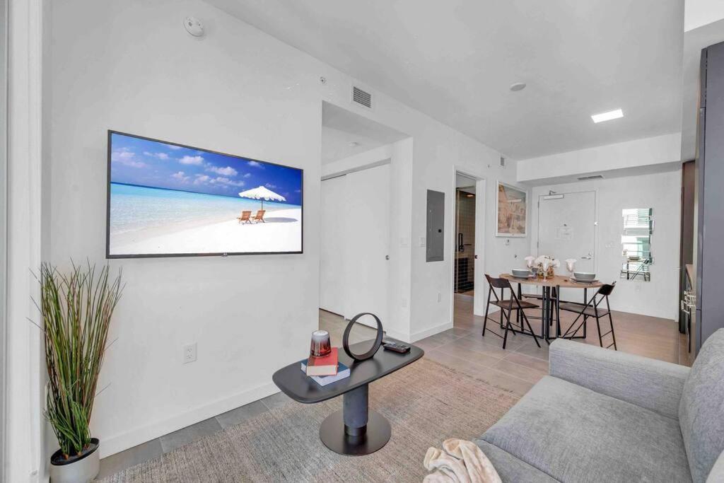 Breathtaking 1Br In The Heart Miami Apartment Bagian luar foto